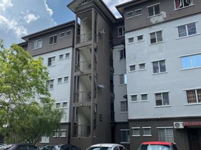 Apartment for sale in Malaka