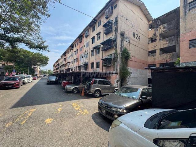 Flat for sale in Petaling, Subang Jaya