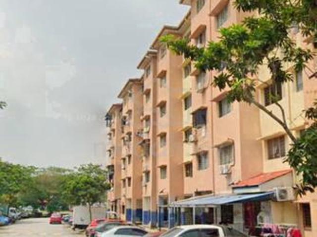 Flat for sale in Petaling, Alam Impian