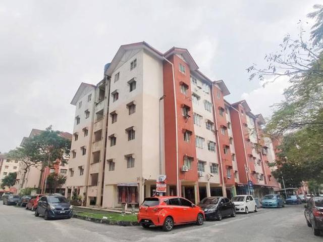 Flat for sale in Petaling, Alam Impian