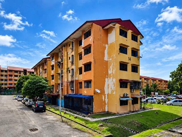 Flat for sale in Shah Alam, Petaling
