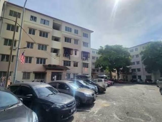 Flat for sale in Seksyen U20, Shah Alam