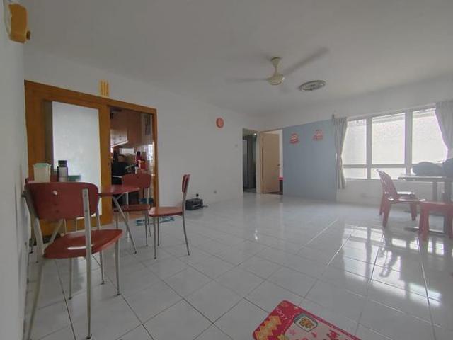 Apartment for sale in Petaling, Damansara Damai