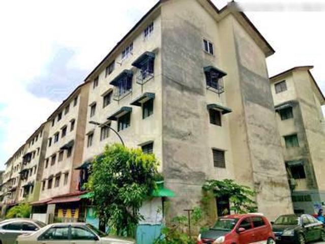 Flat for sale in Kajang, Langat