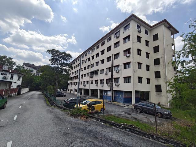 Flat for sale in Kajang, Langat