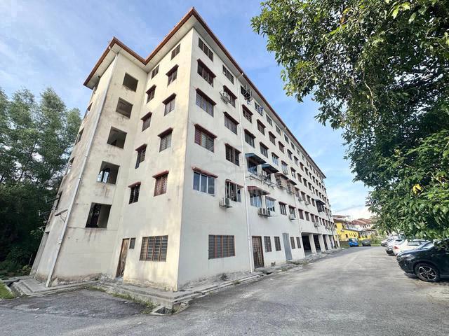 Flat for sale in Kajang, Langat