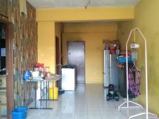 Apartment for sale in Seri Kembangan, Majlis Bandaraya Subang Jaya