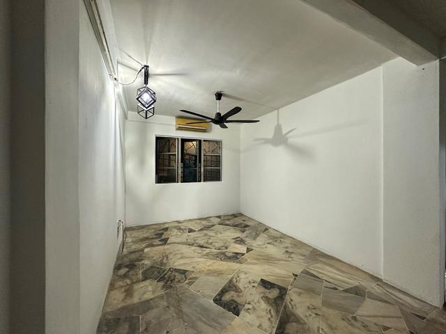 Flat for sale in Petaling, Alam Impian
