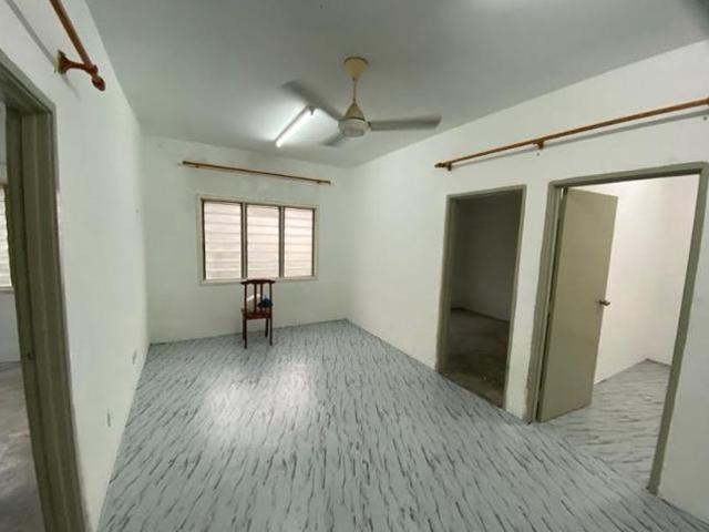 Apartment for sale in Langat, Selangor