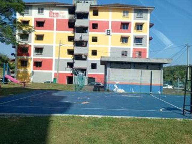 Flat for sale in Petaling, Alam Impian