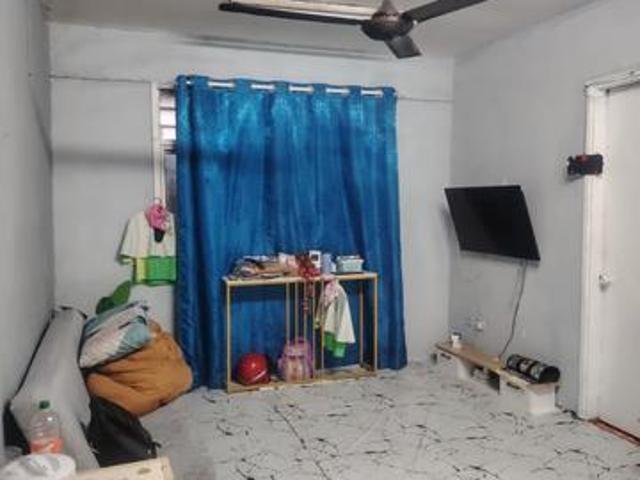 Flat for sale in Petaling, Alam Impian