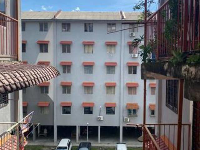 Flat for sale in Petaling, Damansara Damai