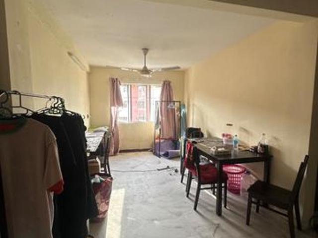 Flat for sale in Petaling, Alam Impian