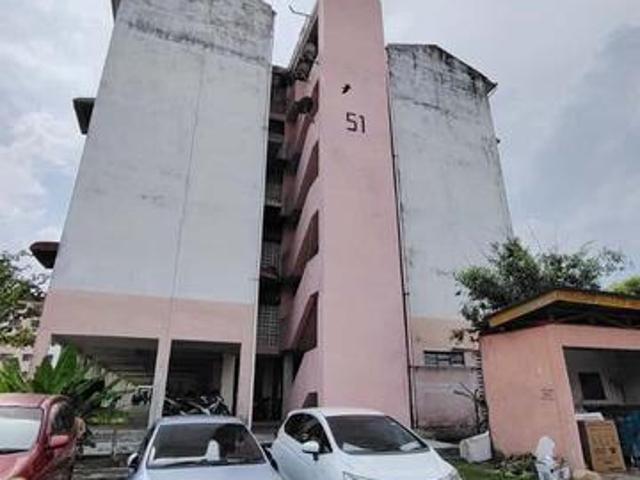 Flat for sale in Petaling, Alam Impian