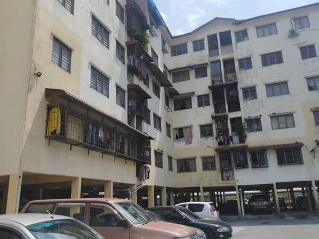 Apartment for sale in Kajang, Langat