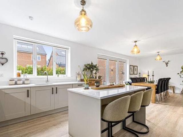 House for sale in Chesterfield, East Midlands
