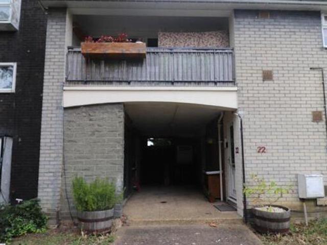House for sale in Lee Chapel, Essex