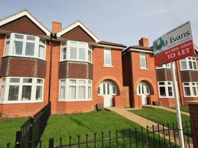 House for rent in Eastleigh, Helford