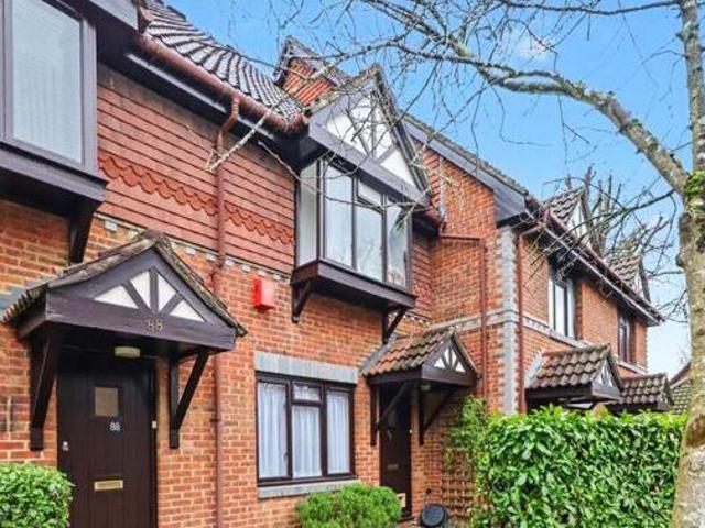 House for sale in Horsell, Woking