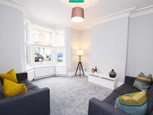 House for rent in Stockwell, Greater London