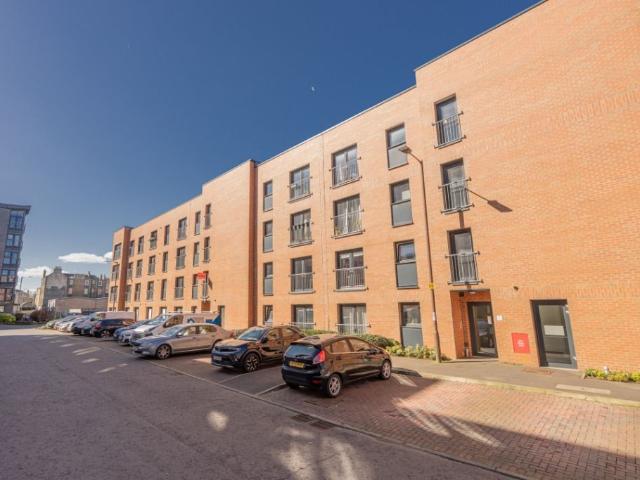 Apartment for rent in Leith, Scotland