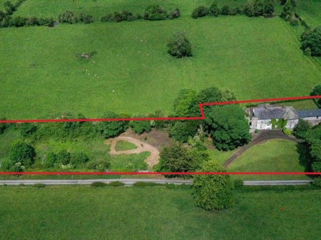 Farm for sale in Ballycolla