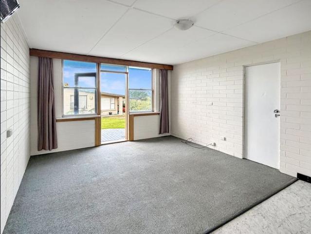 Granny Flat for rent in Scamander, Tasmania