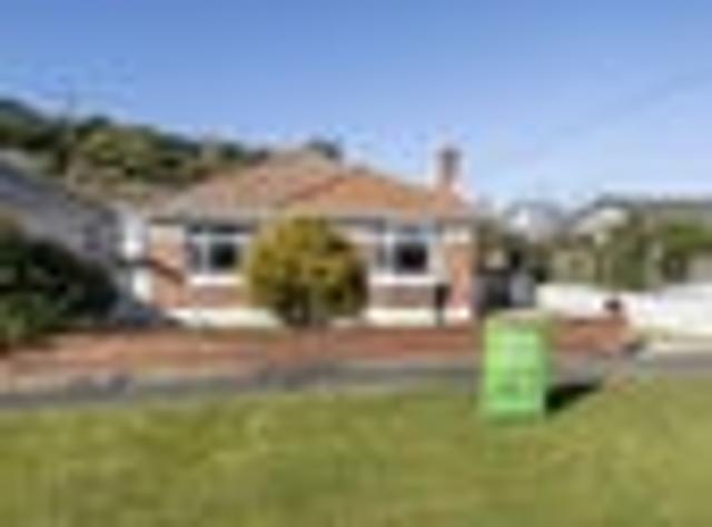 House for sale in Otakou