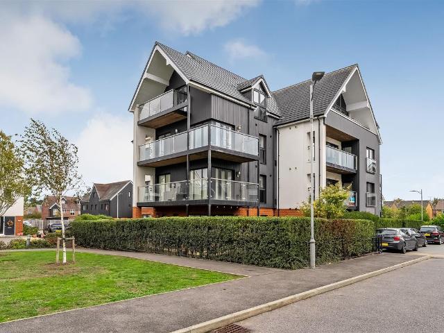 Apartment for rent in Holland, Tandridge