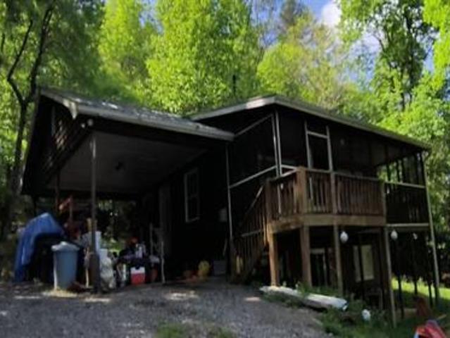 House for sale in Blue Ridge
