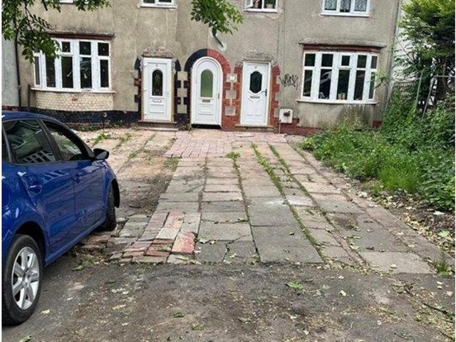Studio for rent in Butler's Crescent Estate, Dudley