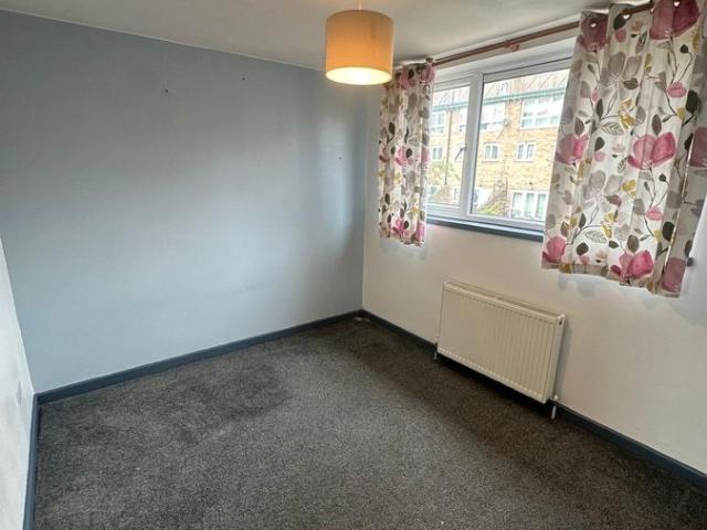 House for rent in London Borough of Redbridge, Greater London