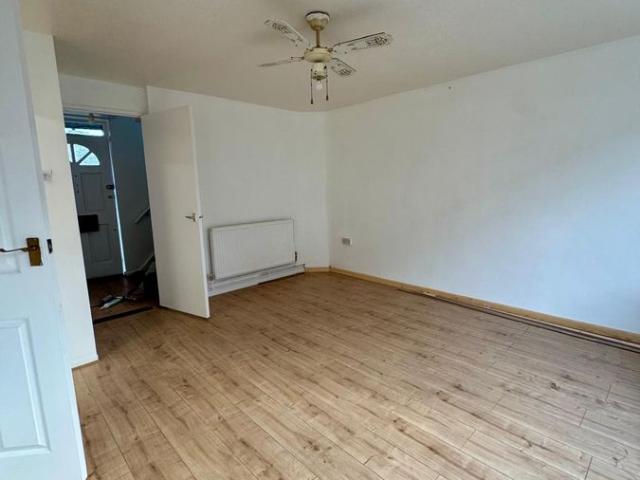 House for rent in London Borough of Redbridge, Greater London