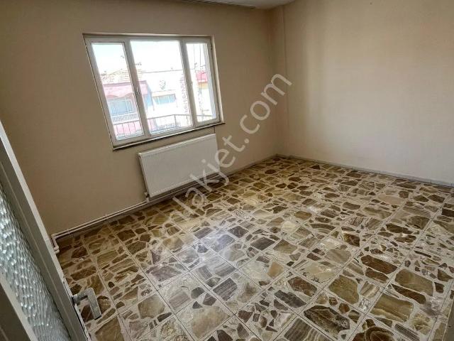 Tire, İzmir içerisinde kiralık mülk