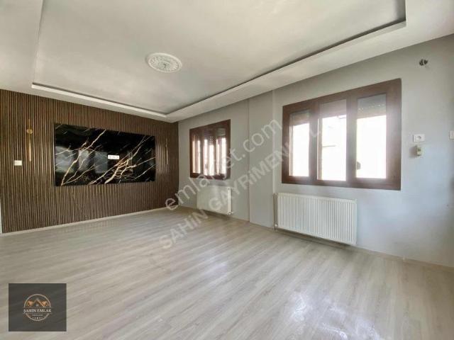 Tire, İzmir içerisinde satılık mülk