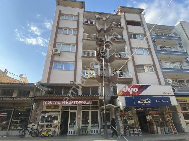 Tire, İzmir içerisinde satılık mülk