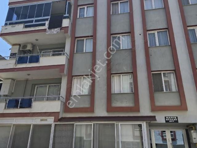 Tire, İzmir içerisinde satılık mülk
