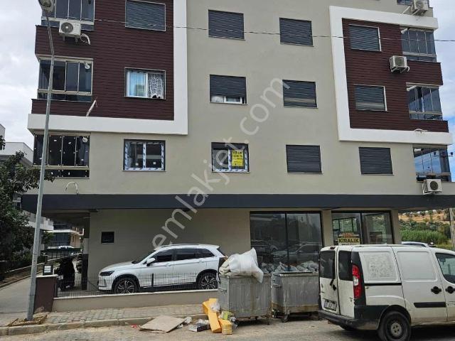 Tire, İzmir içerisinde satılık mülk