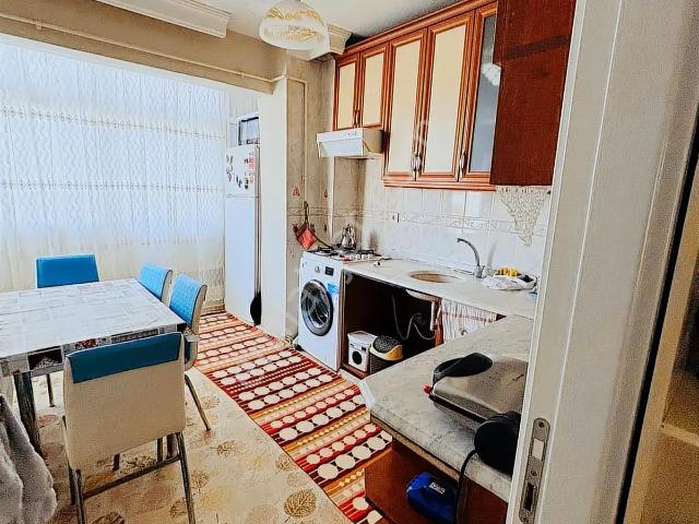 Tire, İzmir içerisinde kiralık mülk