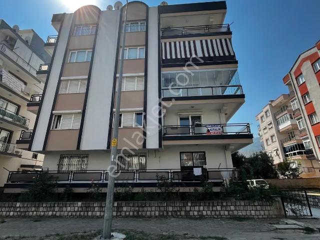 Tire, İzmir içerisinde kiralık mülk