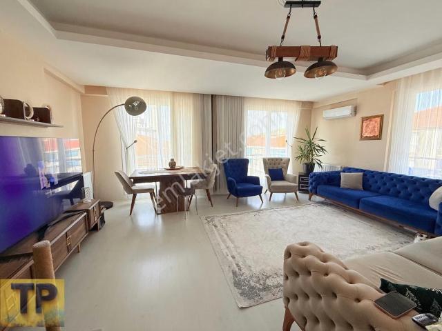 Tire, İzmir içerisinde satılık mülk