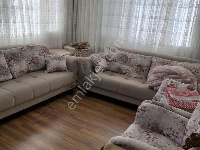 Tire, İzmir içerisinde satılık mülk