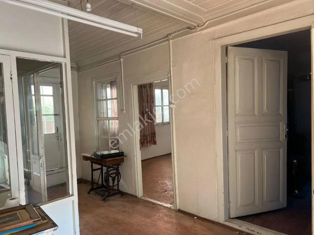 Kurtuluş Mahallesi, Tire içerisinde satılık Villa