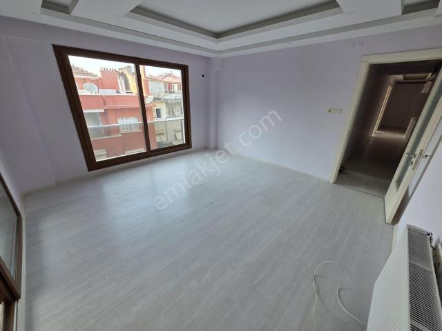Hürriyet Mahallesi, Tire içerisinde kiralık mülk