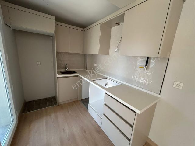 Tire, İzmir içerisinde satılık mülk