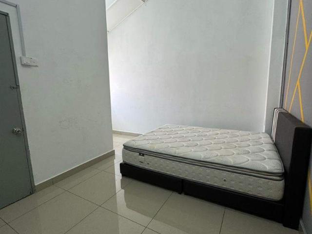 Room for rent in Petaling, Damansara Damai
