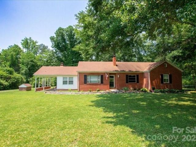 House for sale in Waxhaw
