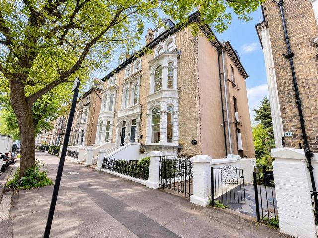 Apartment for rent in Portslade by Sea, Hove