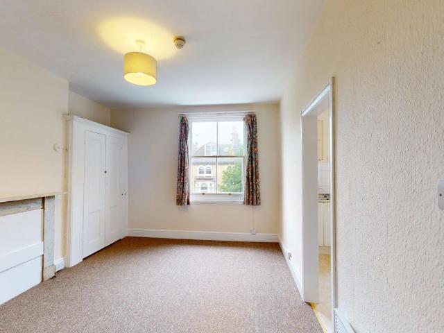 Apartment for rent in Aldrington