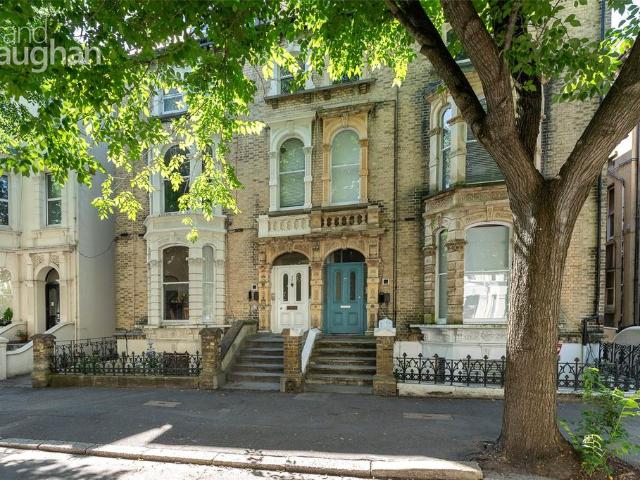 Apartment for rent in Aldrington